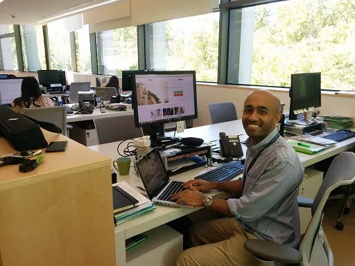 Hinesh at desk 